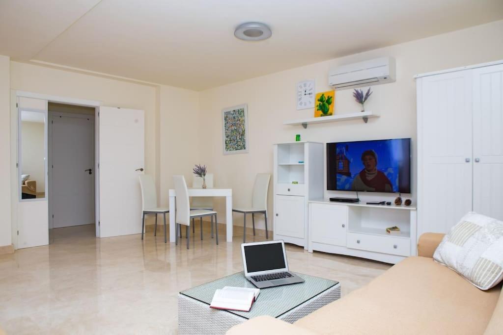 2 Bedrooms Apartment In Magnolia Golf Resort, La Caleta Costa Adeje  Exterior foto